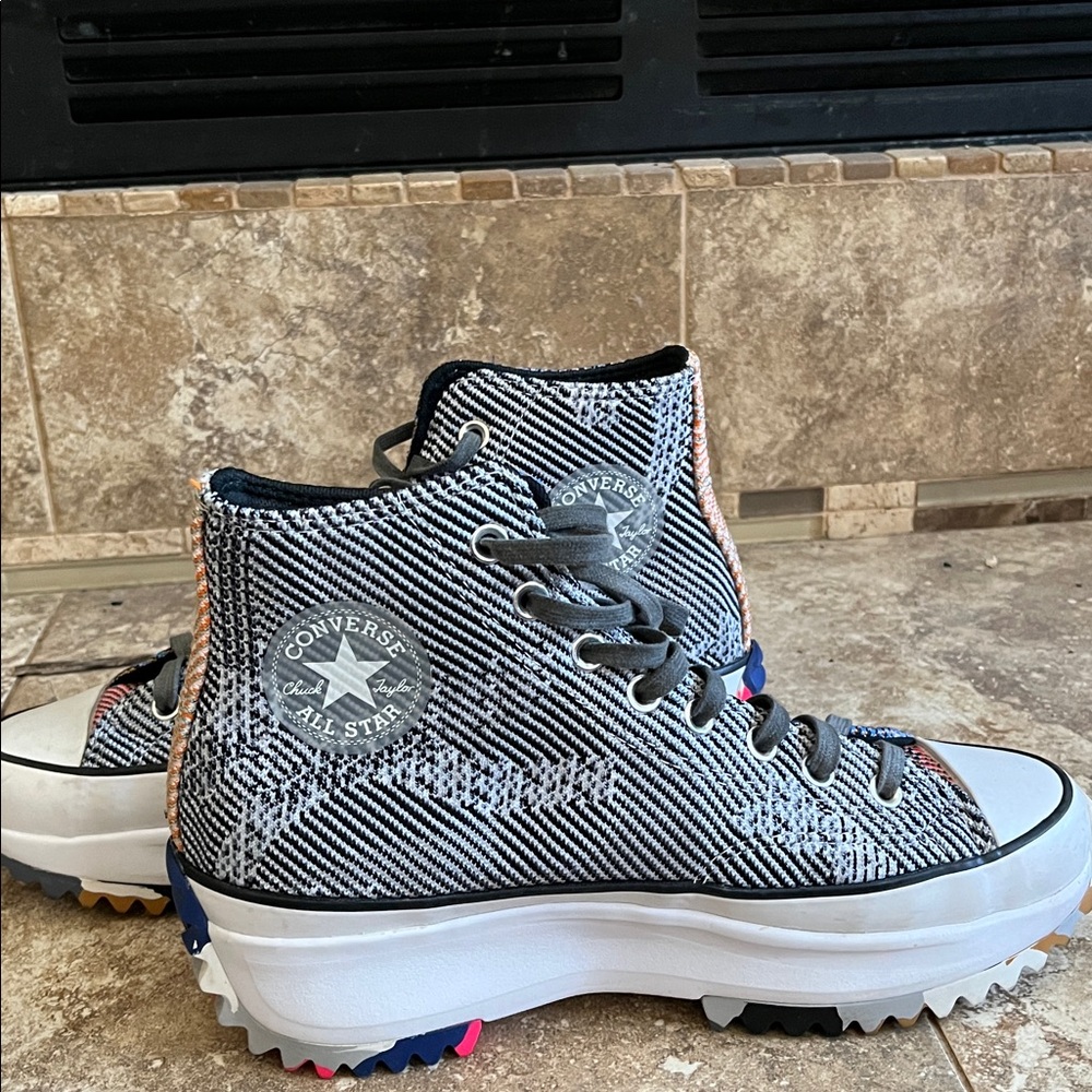 Converse Run Star Hike High Knit Colorful Mashup  Men’s 8, Women’s 10.